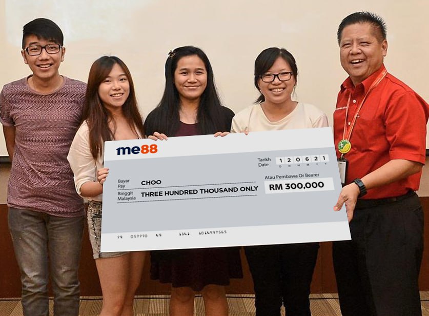 朱佩仪:从me88提出的RM300,000刚刚到账:) 这一却都要感谢它超棒的200% Conor McGregor迎新彩金!